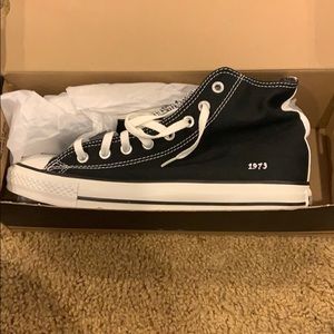 New in box custom made Converse